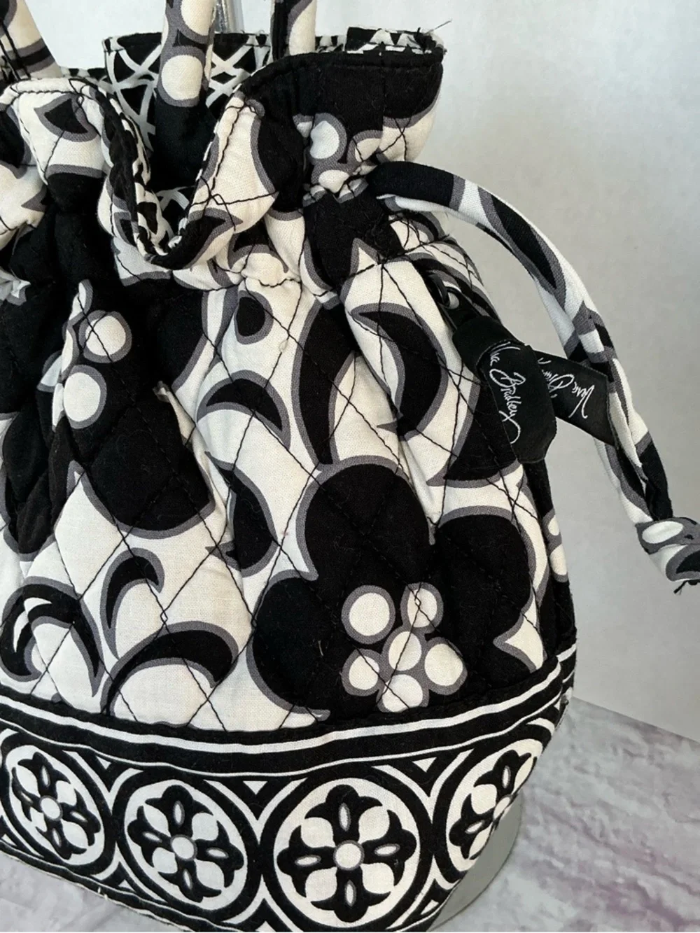 VERA BRADLEY Night & Day Draw String Satchel Black & White Floral Quilted Purse